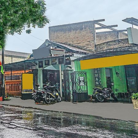 Oyo 91697 Nyaman Homestay Syariah Pare Eksteriør billede